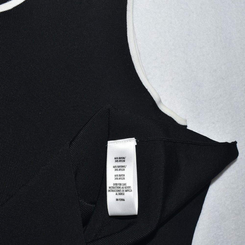 Petite Sophisticate Women Sz M Tank Top Size S Black Round Neck Sleeveless - Picture 5 of 6
